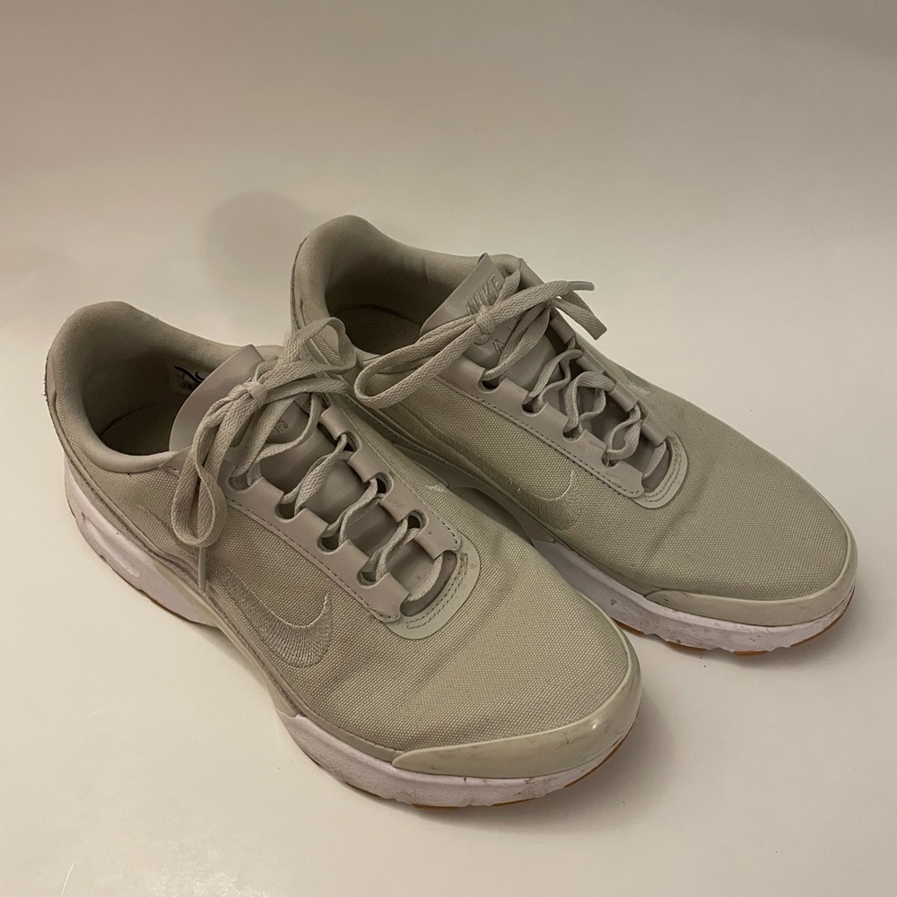 Nike Women's Sneakers in Light Gray Beige